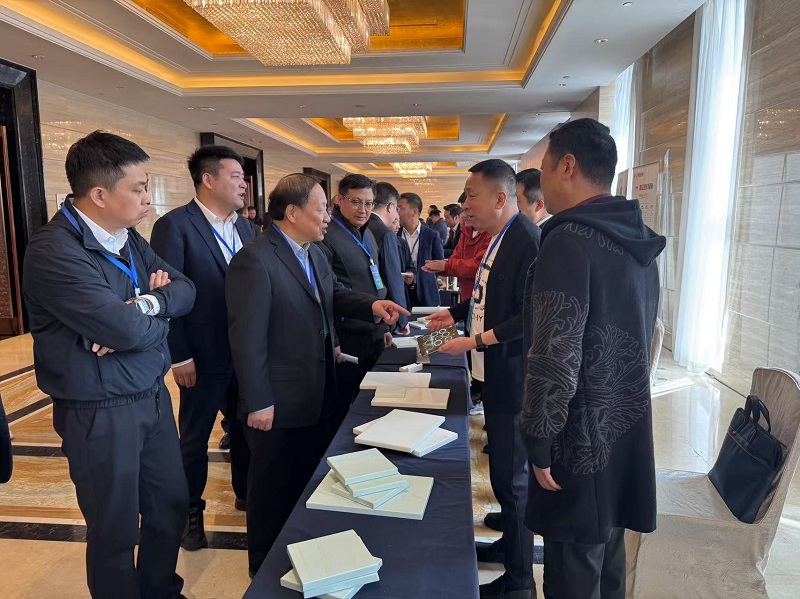 華山營銷公司參加陜西省建筑裝飾協(xié)會四屆四次理事會、常務(wù)理事會暨行業(yè)高質(zhì)量發(fā)展大會