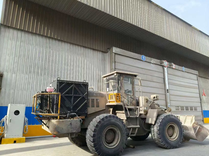 黃陵公司順利完成首臺裝載機“油改電”